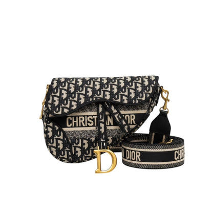 CHRISTIAN DIOR