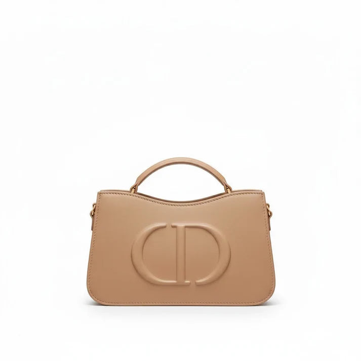 CHRISTIAN DIOR